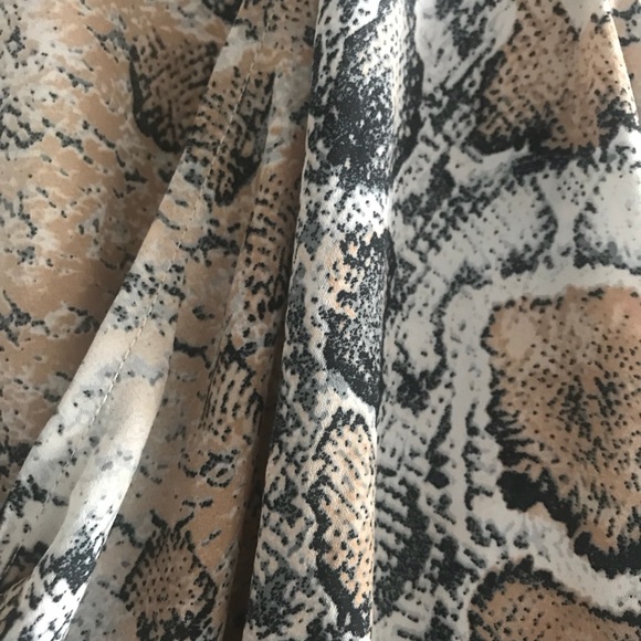 Snakeprint Blouse - Picture 8 of 8